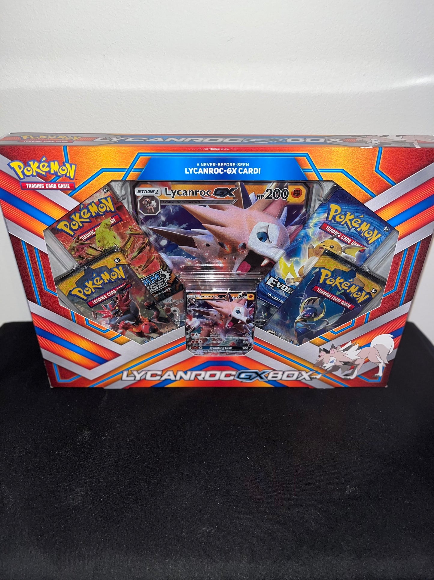 ALOLAN RAICHU & LYCANROC GX BOX